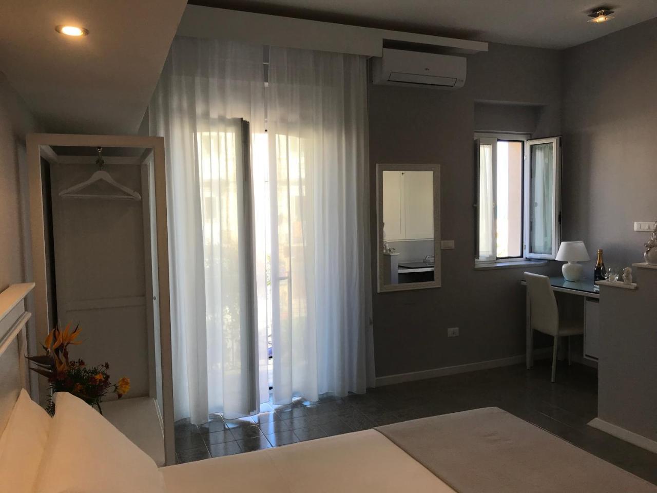 Residenza Corallina โตรเปอา ภายนอก รูปภาพ
